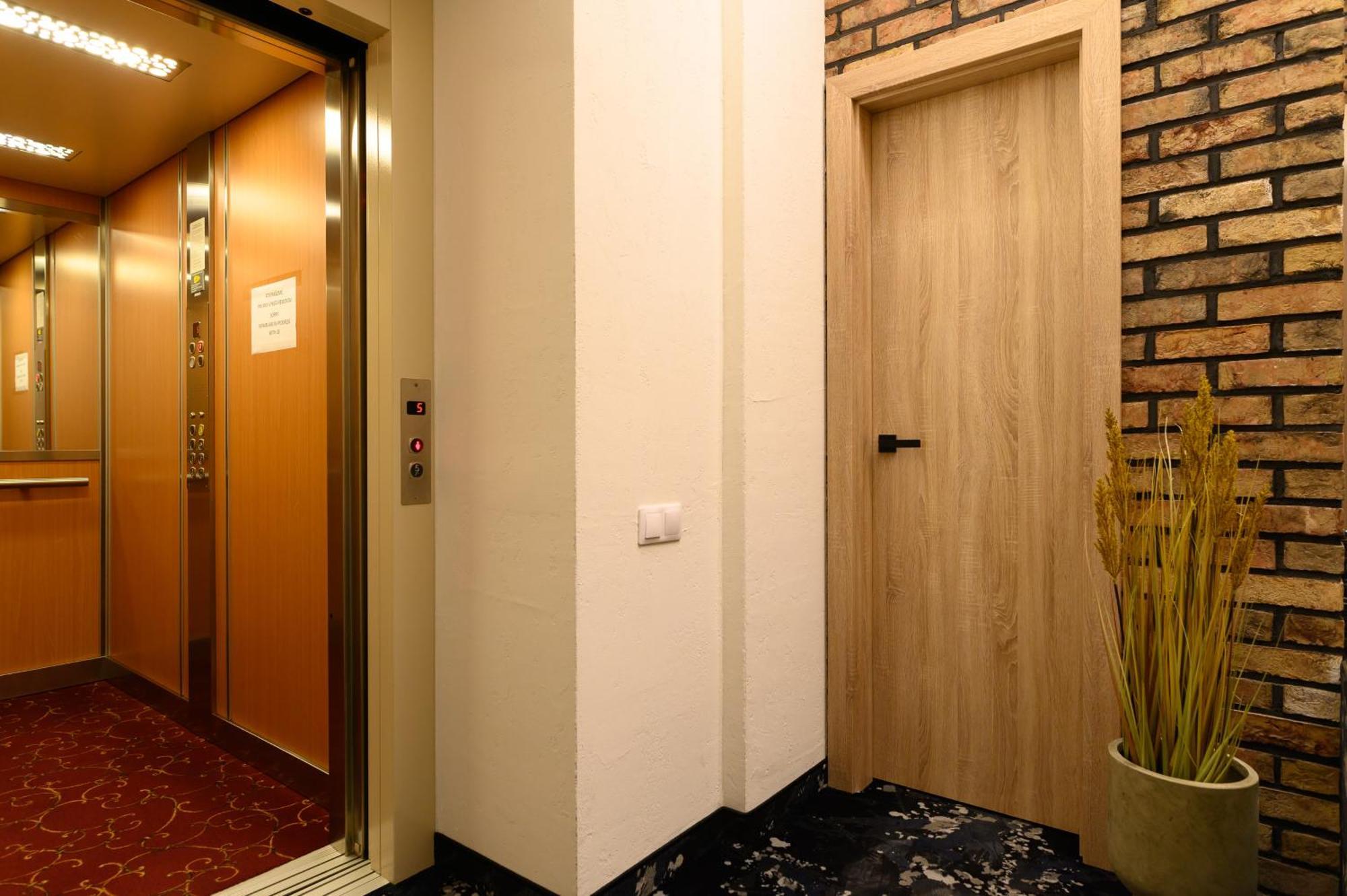 Coliving Synet Apartment Mazeikiai Bagian luar foto